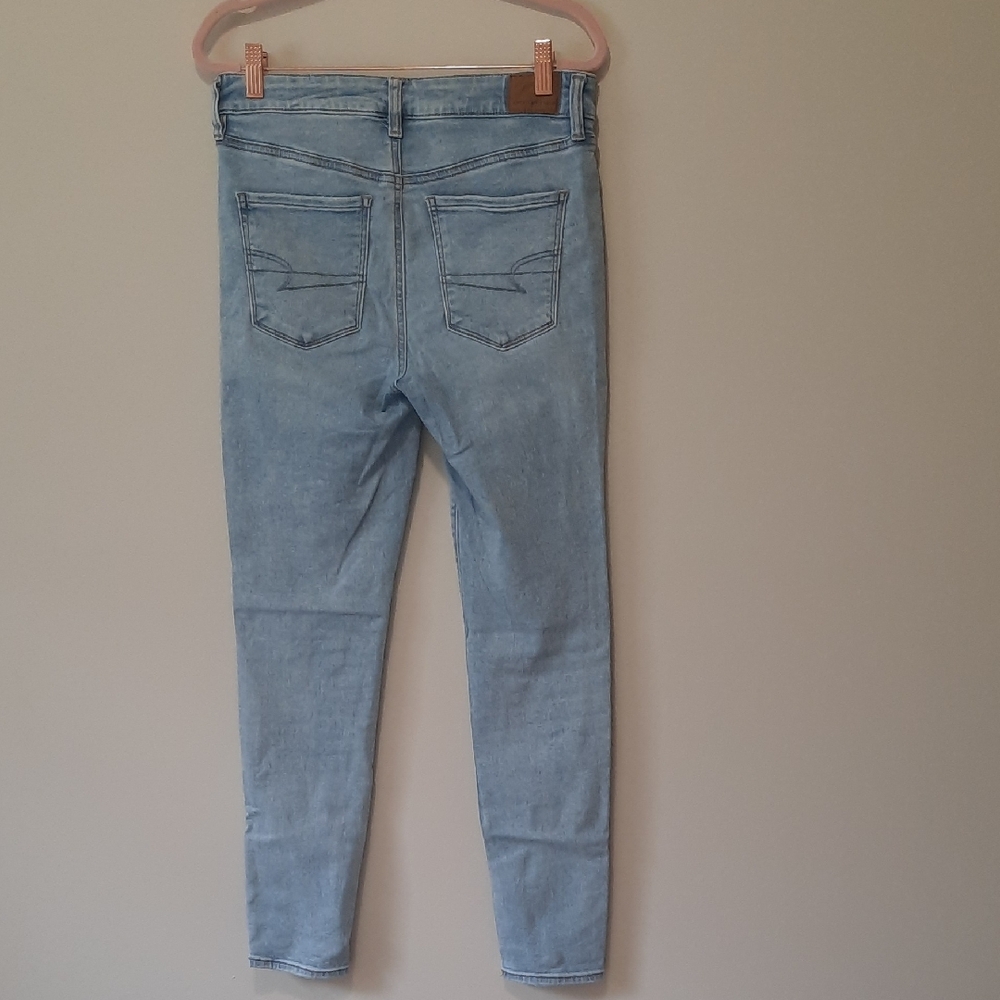 American Eagle Outfitters Light Wash Skinny Jeans - Picture 7 of 9